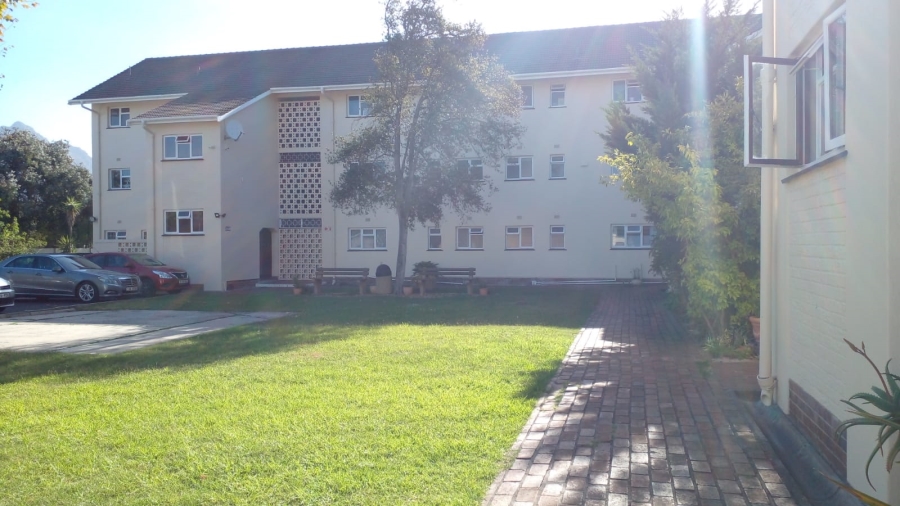 To Let 2 Bedroom Property for Rent in Pinelands Western Cape